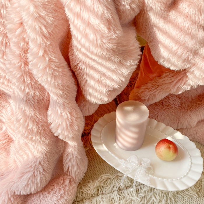 91家纺网 家纺一手货源 找家纺 潮邦创意家居 2025新款托卡斯大泡泡皮草级仿兔毛毯 托卡斯大泡泡-粉色