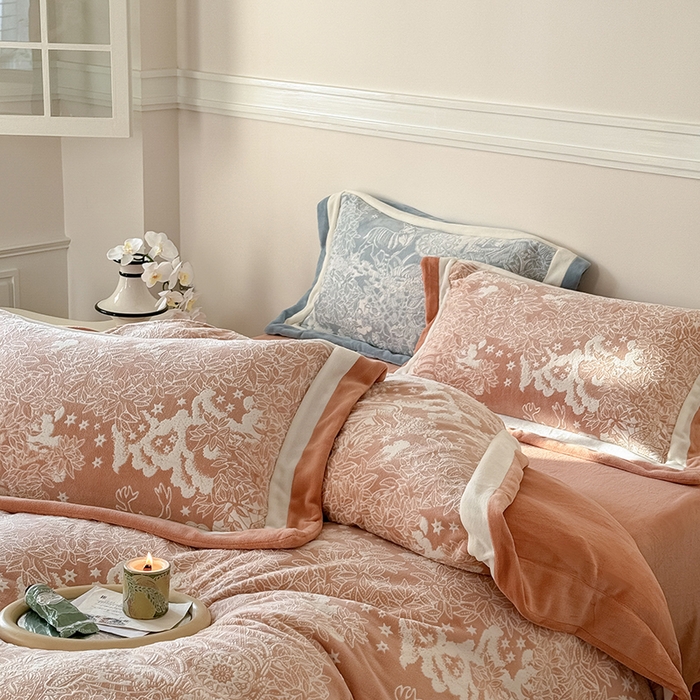 91家纺网 家纺一手货源 找家纺 2024冬季新款雕花绒系列四件套-赫本 赫本-橙