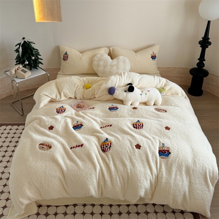 91家纺网 家纺一手货源 找家纺 柚子YOUTH 2024新款双面泰迪绒毛巾绣四件套 可乐桶