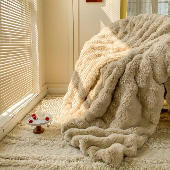 91家纺网 家纺一手货源 找家纺 （总）潮邦创意家居 2025新款托卡斯大泡泡皮草级仿兔毛毯