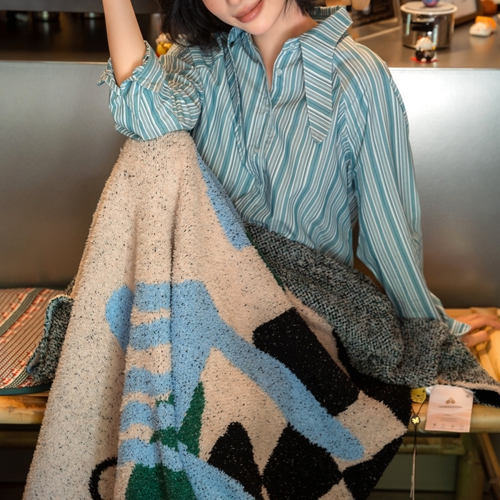 91家纺网 家纺一手货源 找家纺 圆岛 2024新款多功能针织半边绒毛毯 豪斯棋盘