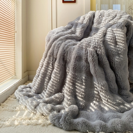 91家纺网 家纺一手货源 找家纺 潮邦创意家居 2025新款托卡斯大泡泡皮草级仿兔毛毯 托卡斯大泡泡-灰色