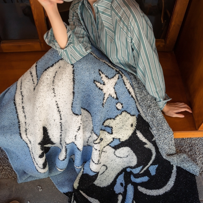 91家纺网 家纺一手货源 找家纺 圆岛 2024新款多功能针织半边绒毛毯 喷泉小鱼