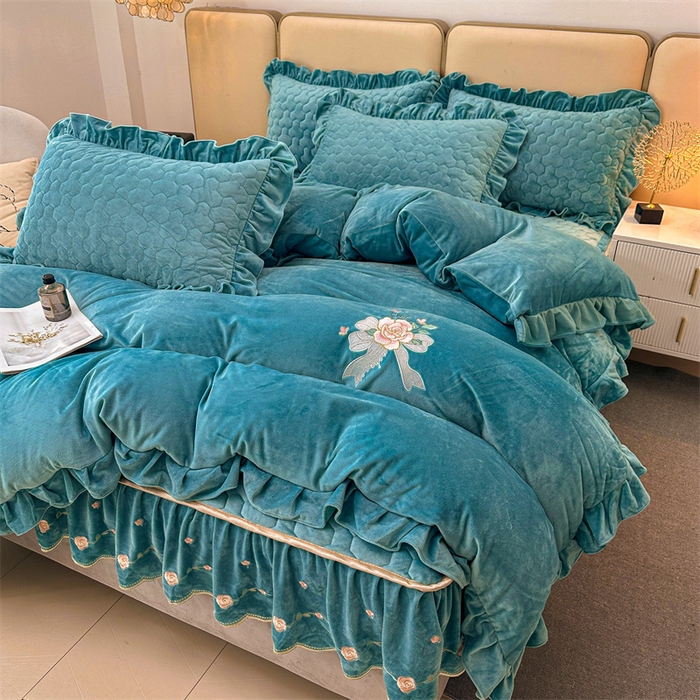 91家纺网 家纺一手货源 找家纺 恒爱家纺 2024新款宝宝绒霞姿月韵四件套 浅灰蓝