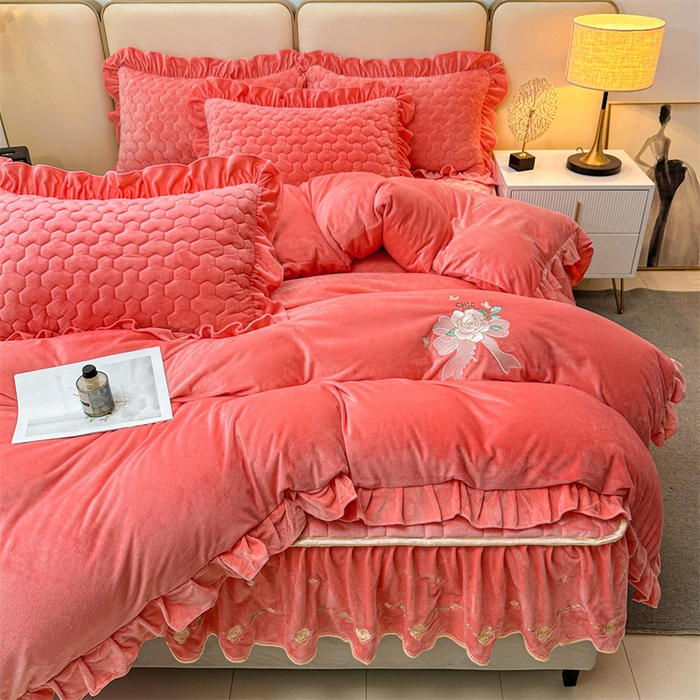 91家纺网 家纺一手货源 找家纺 恒爱家纺 2024新款宝宝绒霞姿月韵四件套 梦想粉