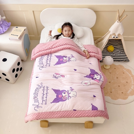 91家纺网 家纺一手货源 找家纺 （总）吉咪兔家纺 25年新款三丽鸥库洛米儿童豆豆被针织棉幼儿园宝宝午睡春秋四季婴儿被子