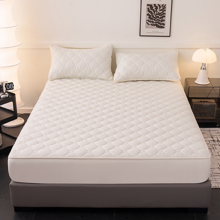 91家纺网 家纺一手货源 找家纺 （总）暖季家纺 2025新款心芙系列夹棉防水床笠成人款