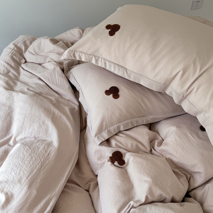 91家纺网 家纺一手货源 找家纺 布可家纺 2025新款水洗棉毛巾绣四件套 米奇-卡其