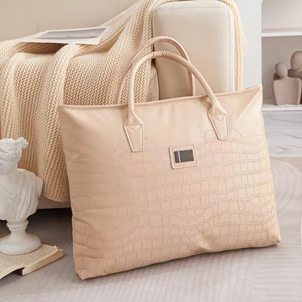 91家纺网 家纺一手货源 找家纺 （总）A+爱家 蚕丝被皮革包装 高端包装袋  夏被和春秋被专用