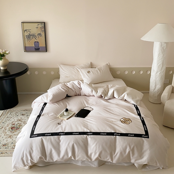 91家纺网 家纺一手货源 找家纺 旷野 2024新款100支全棉磨毛刺绣四件套 山茶花奶白