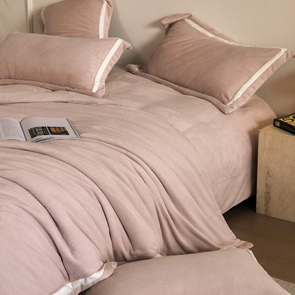 91家纺网 家纺一手货源 找家纺 2024新款300G醇厚丝滑速暖绒双拼角四件套-邦纳 婴儿粉