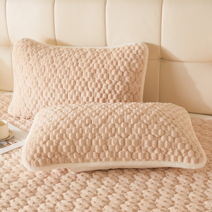 91家纺网 家纺一手货源 找家纺 鑫钰 2024秋冬新款加厚金龟绒牛奶绒床护垫床垫 金龟绒-驼色