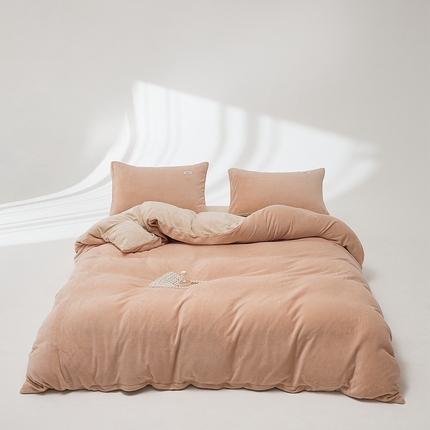 时光里 2024新款牛奶绒纯色双拼四件套 浅驼拼杏仁