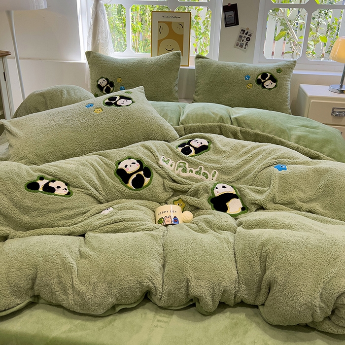 91家纺网 家纺一手货源 找家纺 金爱家 2024新款220g加厚防静电泰迪绒牛奶绒刺绣四件套 泰迪绒-熊猫宝贝