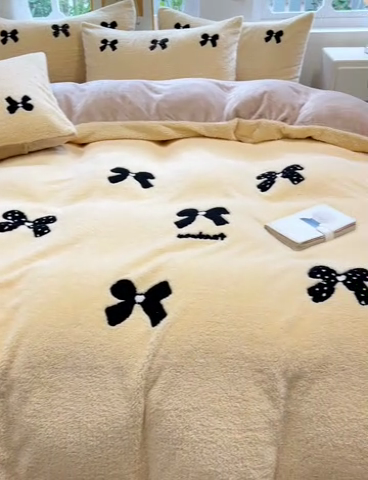 91家纺网 家纺一手货源 找家纺 金爱家 2024新款220g加厚防静电泰迪绒牛奶绒刺绣四件套 泰迪绒-蝴蝶结