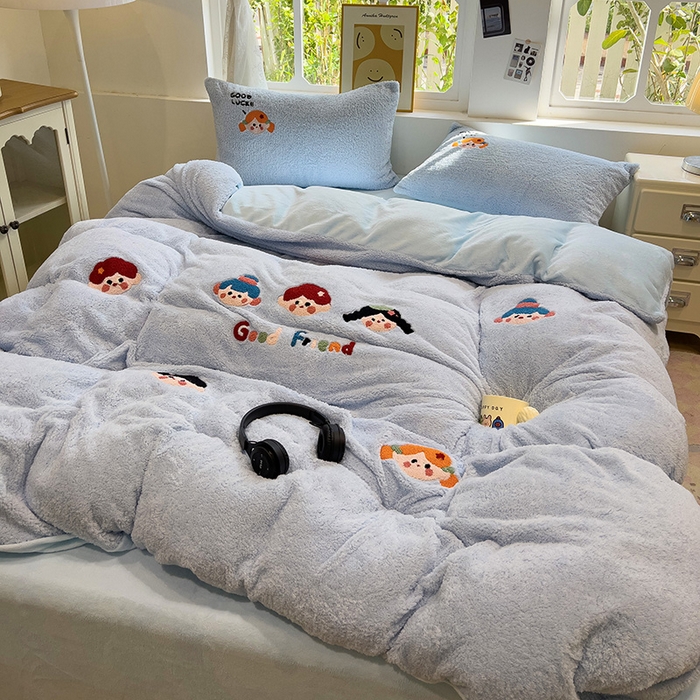 91家纺网 家纺一手货源 找家纺 金爱家 2024新款220g加厚防静电泰迪绒牛奶绒刺绣四件套 泰迪绒-好伙伴