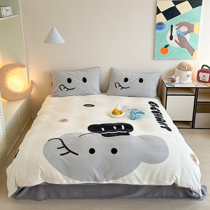 91家纺网 家纺一手货源 找家纺 （总）觅糖 2024新款牛奶绒大版印花四件套