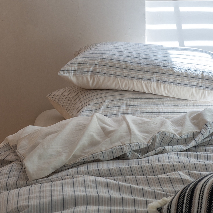 91家纺网 家纺一手货源 找家纺 （总）2024新款简约纯棉条纹提花四件套特殊工艺日式全棉被套提花人字纹双人床单--不言系列