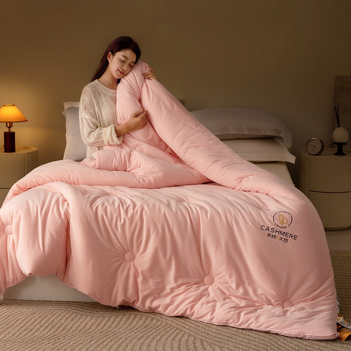 91家纺网 家纺一手货源 找家纺 被靠被 2024新款火山绒大豆纤维被被子被芯 桃粉