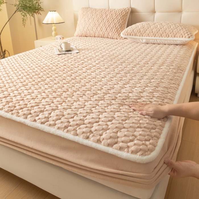 91家纺网 家纺一手货源 找家纺 鑫钰 2024秋冬新款加厚金龟绒牛奶绒床笠床垫保护罩 金龟绒-驼色