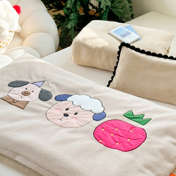 91家纺网 家纺一手货源 找家纺 喜多兔儿童家纺 2024新款320克仿羊毛绒全消光牛奶绒四件套 卡其色小加油