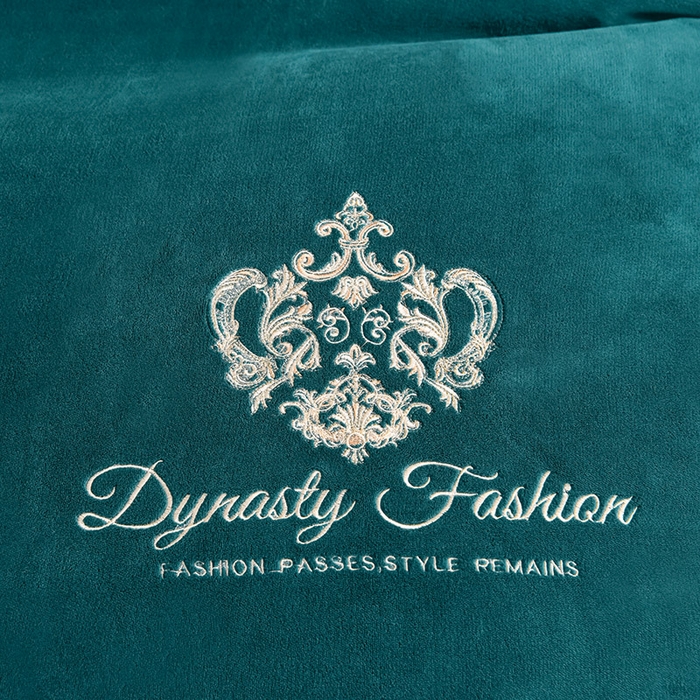 91家纺网 家纺一手货源 找家纺 沐妍家纺 2024新款重工刺绣绣花纯色牛奶绒四件套皇冠-午夜蓝