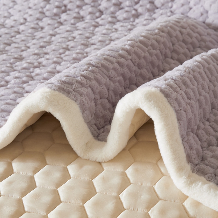 91家纺网 家纺一手货源 找家纺 鑫钰 2024秋冬新款加厚金龟绒牛奶绒床护垫床垫 金龟绒-紫灰
