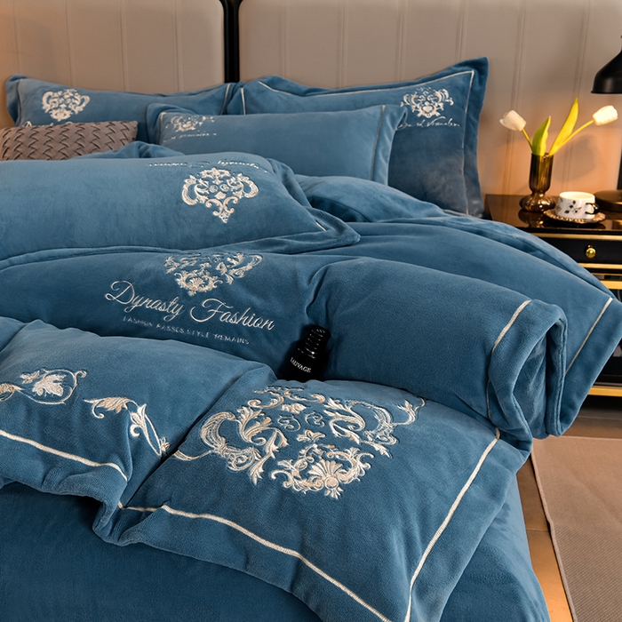 91家纺网 家纺一手货源 找家纺 （总）沐妍家纺 2024新款欧式重工刺绣绣花纯色牛奶绒四件套