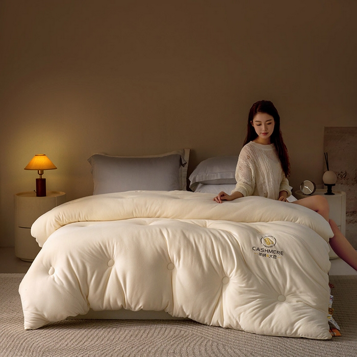 91家纺网 家纺一手货源 找家纺 被靠被 2024新款火山绒大豆纤维被被子被芯 本白