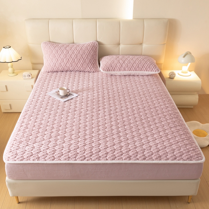 91家纺网 家纺一手货源 找家纺 鑫钰 2024秋冬新款加厚金龟绒牛奶绒床笠床垫保护罩 金龟绒-紫粉