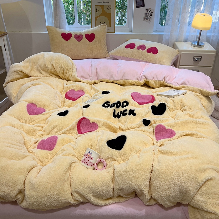 91家纺网 家纺一手货源 找家纺 金爱家 2024新款220g加厚防静电泰迪绒牛奶绒刺绣四件套 泰迪绒-幸运心