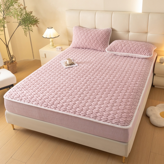 91家纺网 家纺一手货源 找家纺 鑫钰 2024秋冬新款加厚金龟绒牛奶绒床笠床垫保护罩 金龟绒-紫粉