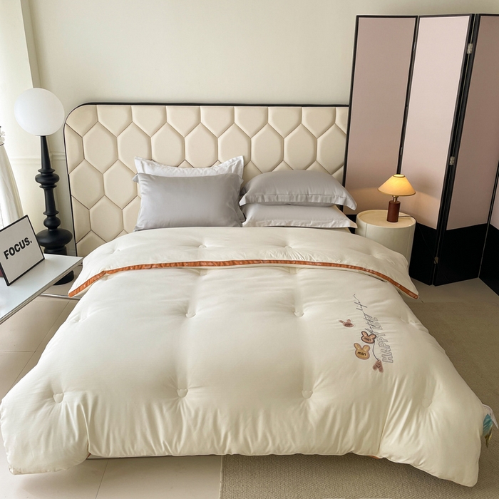 91家纺网 家纺一手货源 找家纺 被靠被 2024新款minmin潘帕斯羊绒被被子被芯 奶油白