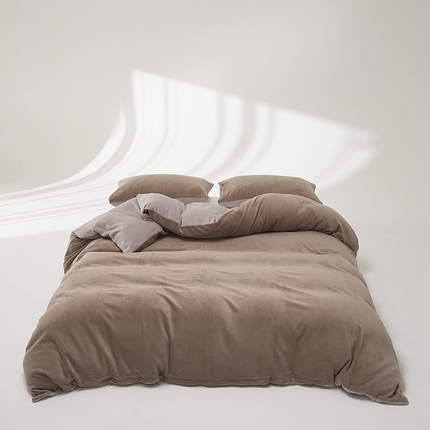 91家纺网 家纺一手货源 找家纺 （总）时光里 2024新款牛奶绒纯色双拼单被套