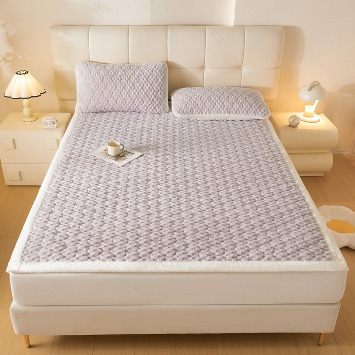 91家纺网 家纺一手货源 找家纺 鑫钰 2024秋冬新款加厚金龟绒牛奶绒床护垫床垫 金龟绒-紫灰