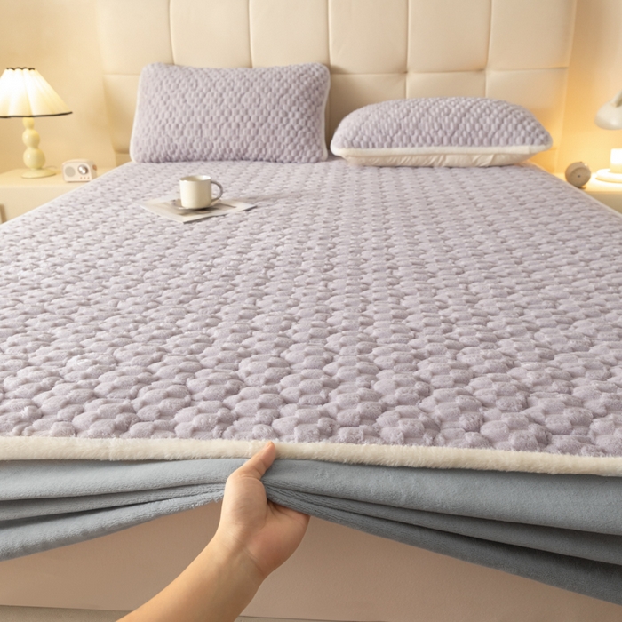 91家纺网 家纺一手货源 找家纺 鑫钰 2024秋冬新款加厚金龟绒牛奶绒床笠床垫保护罩 金龟绒-紫灰