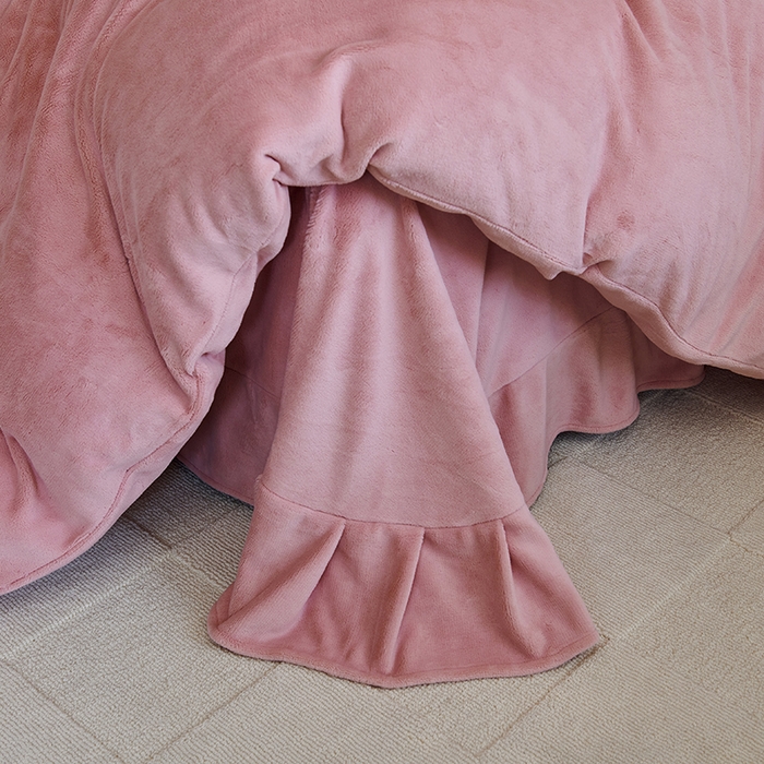 91家纺网 家纺一手货源 找家纺 2024新款m风高品绣花四件套 公主粉