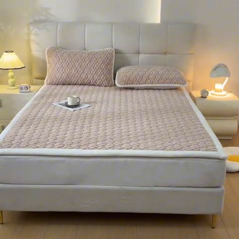 91家纺网 家纺一手货源 找家纺 鑫钰 2024秋冬新款加厚金龟绒牛奶绒床护垫床垫 金龟绒-驼色