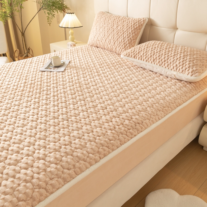 91家纺网 家纺一手货源 找家纺 鑫钰 2024秋冬新款加厚金龟绒牛奶绒床笠床垫保护罩 金龟绒-驼色