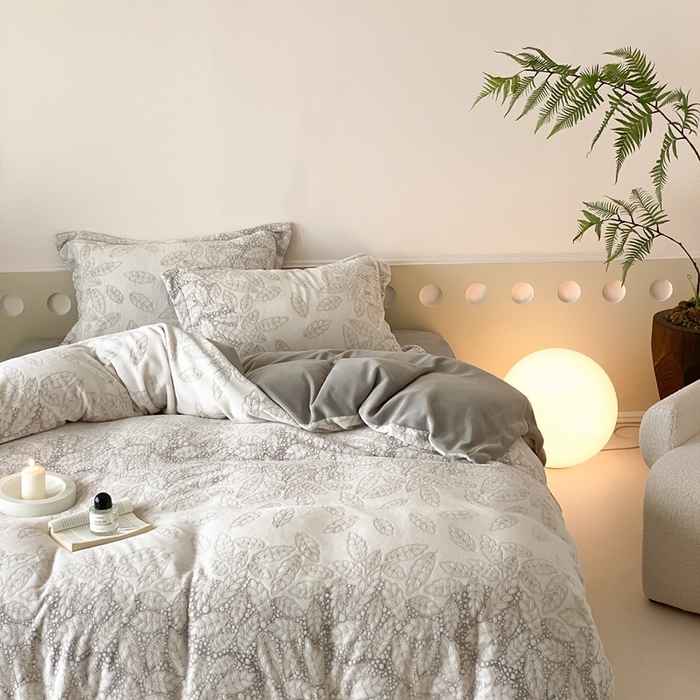 91家纺网 家纺一手货源 找家纺 旷野 2024新款双色提花雕花牛奶绒四件套 田野-灰