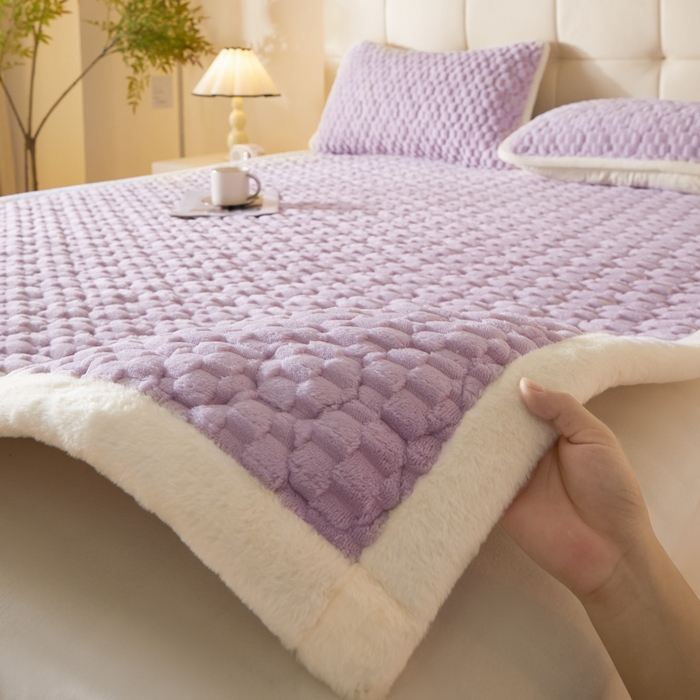 91家纺网 家纺一手货源 找家纺 鑫钰 2024秋冬新款加厚金龟绒牛奶绒床护垫床垫 金龟绒-紫色