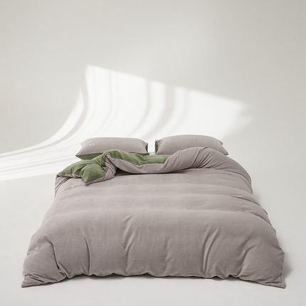 91家纺网 家纺一手货源 找家纺 （总）时光里 2024新款牛奶绒纯色双拼单被套