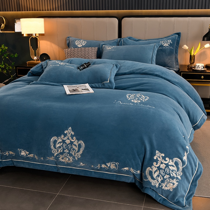 91家纺网 家纺一手货源 找家纺 （总）沐妍家纺 2024新款欧式重工刺绣绣花纯色牛奶绒四件套