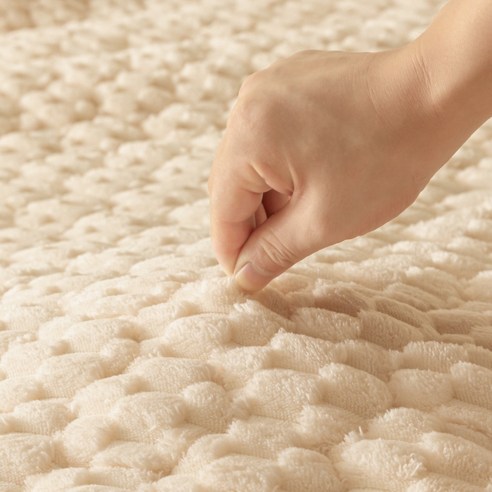 91家纺网 家纺一手货源 找家纺 鑫钰 2024秋冬新款加厚金龟绒牛奶绒床笠床垫保护罩 金龟绒-米白