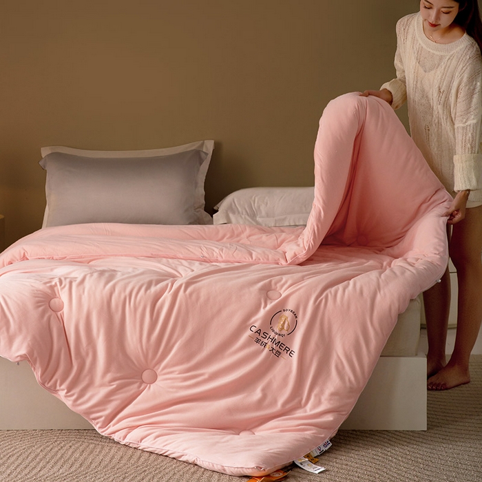 91家纺网 家纺一手货源 找家纺 被靠被 2024新款火山绒大豆纤维被被子被芯 桃粉