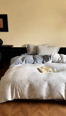 91家纺网 家纺一手货源 找家纺 旷野 2024新款全棉色织大提花磨毛四件套 晚枫林-蓝