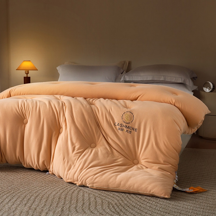 91家纺网 家纺一手货源 找家纺 被靠被 2024新款火山绒大豆纤维被被子被芯 奶茶黄