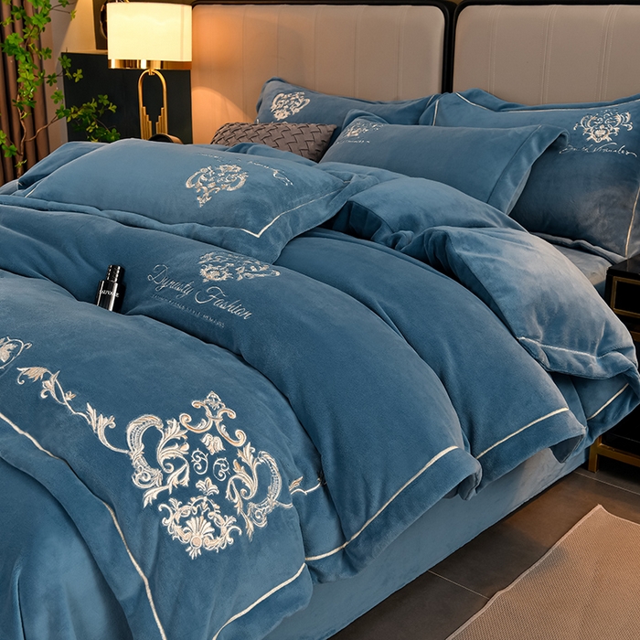 91家纺网 家纺一手货源 找家纺 （总）沐妍家纺 2024新款欧式重工刺绣绣花纯色牛奶绒四件套