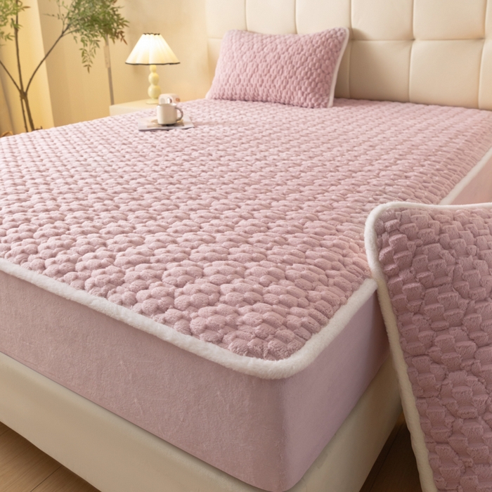 91家纺网 家纺一手货源 找家纺 鑫钰 2024秋冬新款加厚金龟绒牛奶绒床笠床垫保护罩 金龟绒-紫粉
