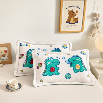 91家纺网 家纺一手货源 找家纺 （总）吉咪兔家纺 25年新款大版定位图案儿童卡通牛奶绒枕套加厚秋冬季宝宝枕头套幼儿园枕芯套